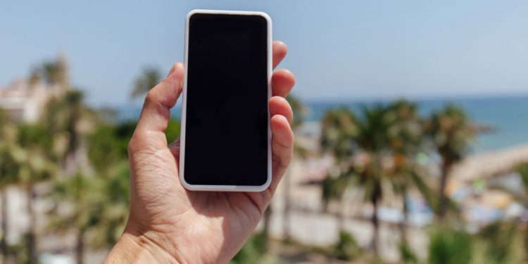 Esse é o celular certo para evitar dores de cabeça no verão