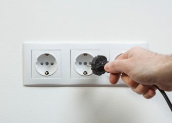 Os aparelhos que você deve desligar antes de sair de casa