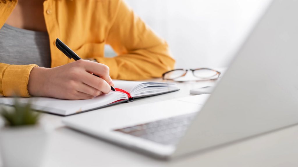 Curso gratuito de IA para professores é lançado pela UFRN e Capes