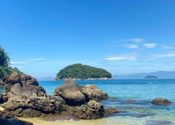 Ubatuba surpreende viajantes com praias de tirar o fôlego