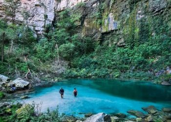 Esse lugar no Mato Grosso tem águas tão cristalinas que parecem irreais
