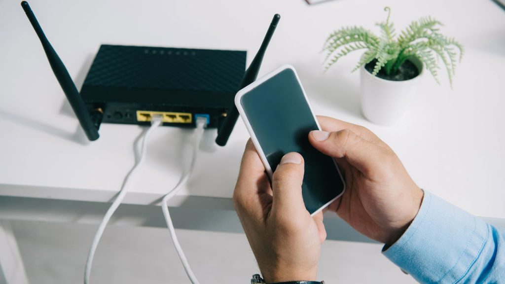 Sinal fraco e internet lenta? Um detalhe no roteador pode ser o verdadeiro vilão