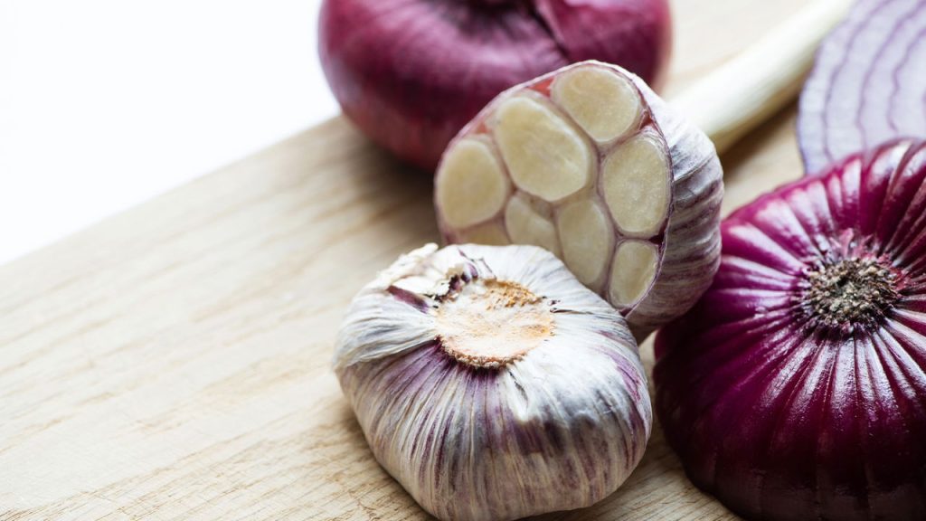 Os alimentos mais poderosos para manter seu fígado saudável