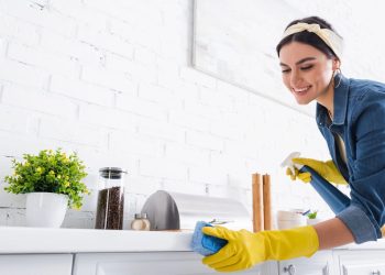 Tenha uma cozinha limpa e cheirosa e sem esforço com esse truque caseiro