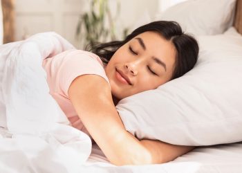 O que sua posição ao dormir revela sobre sua personalidade