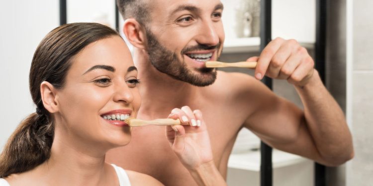 Alimentos que fortalecem os dentes e melhoram a saúde bucal