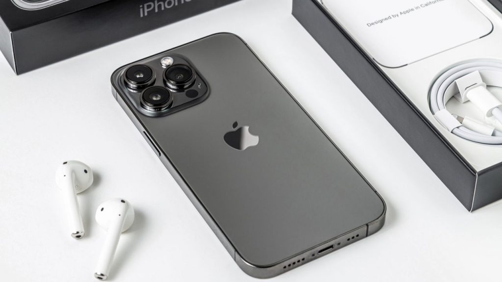O que nunca fazer com um iPhone se você quer que dure mais