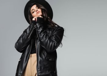 O item de moda que atravessa gerações e continua imbatível