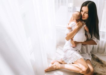 5 sinais de depressão pós-parto que você não deve ignorar