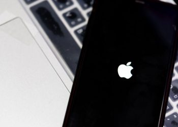 Nova atualização do iOS 26.3 traz função de transferir dados para Android