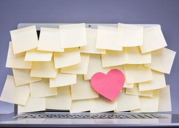 A curiosa história do post-it, o erro que se tornou um sucesso global