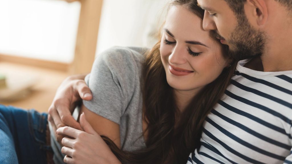 Romance e rotina podem andar juntos com pequenos gestos diários