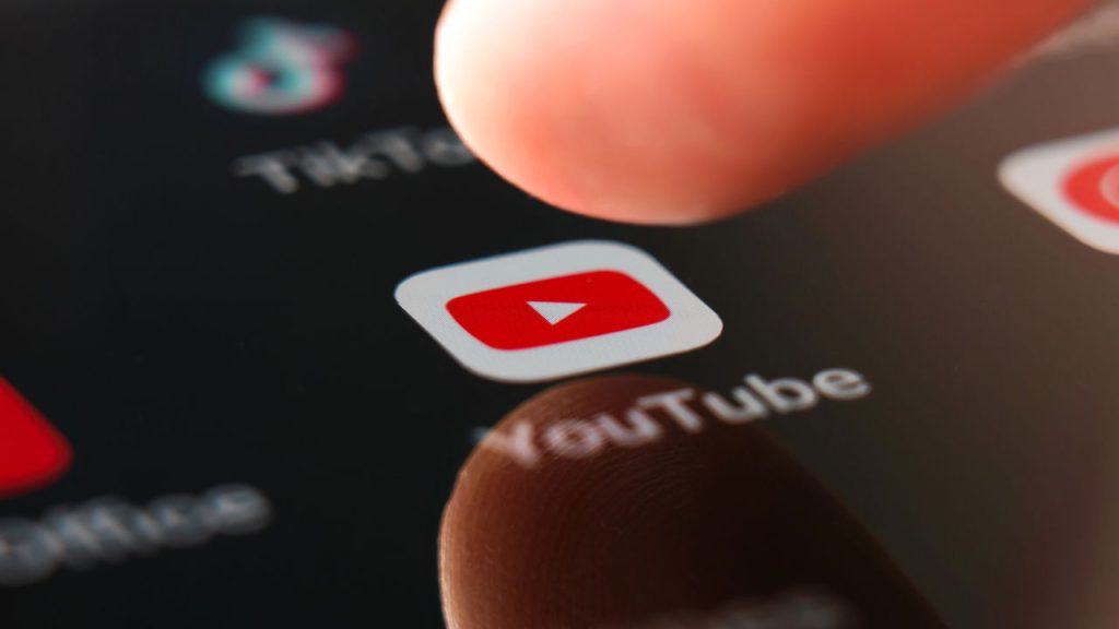 YouTube usa IA para verificar idade com mais precisão e segurança