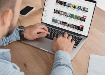 YouTube usa IA para verificar idade com mais precisão e segurança