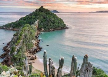 O mirante de Búzios que revela uma das vistas mais lindas do Brasil