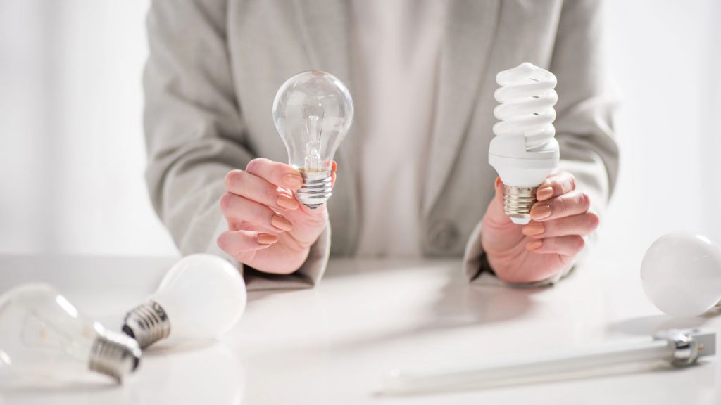 3 motivos para usar lâmpada amarela e dormir profundamente