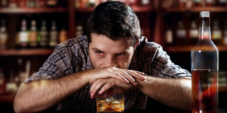 O lado mais sombrio da depressão alcoólica que destrói vidas