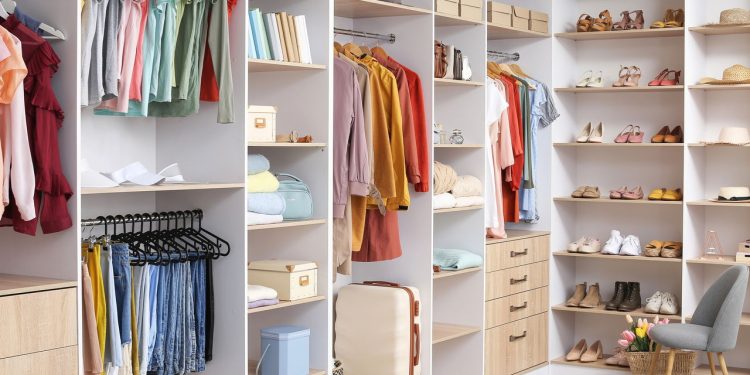 O segredo da organização de guarda-roupa que não contam