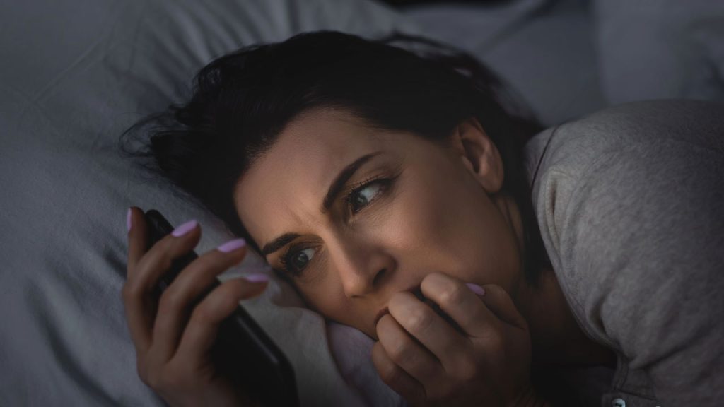 Hábitos que transformam sua noite de sono em poucas semanas