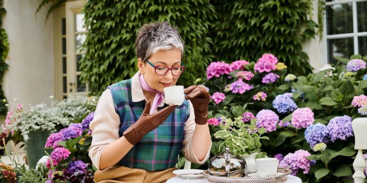 Como cultivar um jardim de chá