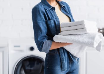 Razões para nunca mais misturar toalhas com outras roupas