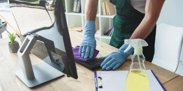 Passos essenciais para limpar e manter seu computador eficiente