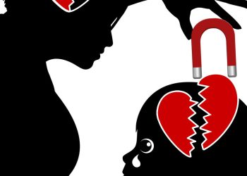 O silêncio doloroso de quem cresceu com uma mãe narcisista