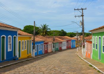 Essa cidade no Nordeste virou refúgio perfeito de quem busca praias tranquilas, natureza exuberante e cultura sertaneja à beira-mar