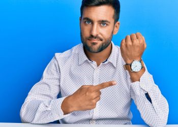O que significa ser sempre pontual segundo a psicologia?