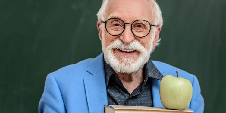 PROFBIO 2026 abre 584 vagas gratuitas para professores