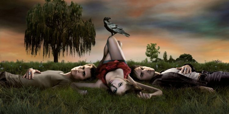 Cena da série Diários de um Vampiro (The Vampire Diaries) (2009) – Fonte: The CW (EUA); distribuição via CBS Television Distribution / Warner Bros. Television Distribution / Produção: Outerbanks Entertainment; Alloy Entertainment; Bonanza Productions; CBS Television Studios; Warner Bros. Television