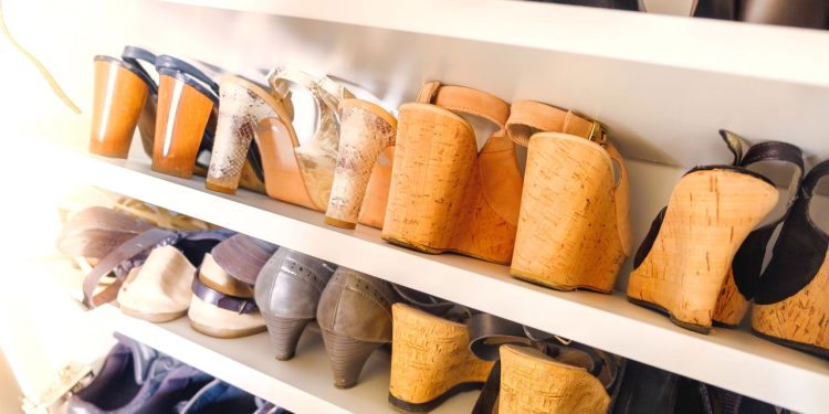 A bagunça dos seus sapatos pode acabar hoje mesmo