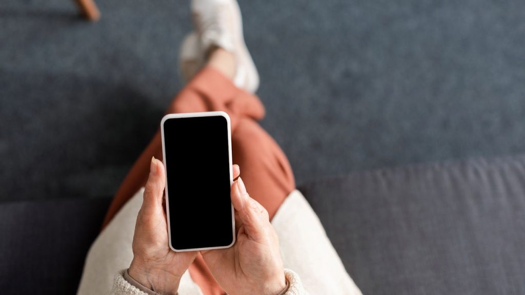 Seu celular vive travando? Talvez o problema esteja nisso
