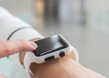 Por que cada vez mais pessoas estão apostando em pulseiras inteligentes?