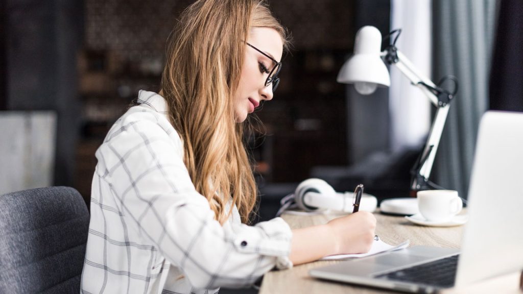 Curso da UFRN capacita professores para inovar com inteligência artificial