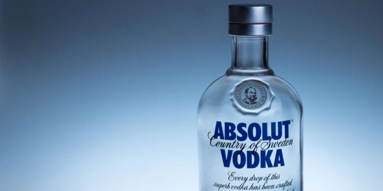 Você nunca imaginou o que a vodka pode fazer pelo seu lar