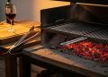 Sem gasolina ou álcool: acenda o fogo do churrasco rápido com um truque simples e seguro