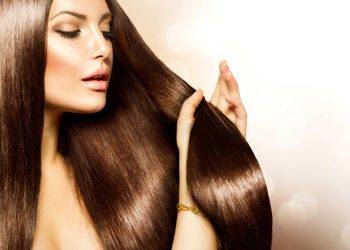 A máscara natural que devolve o brilho e maciez ao cabelo