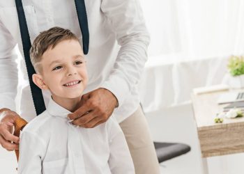 O jeito certo de lavar camisas sociais que poucos dominam