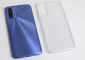 Truque simples que deixa sua capa de celular novinha e sem amarelado
