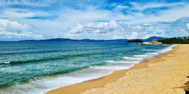 Essa cidade é conhecida como o paraíso catarinense entre Balneário e Florianópolis