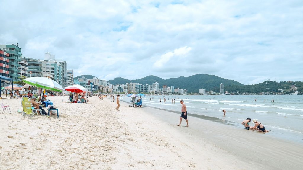 Essa cidade é conhecida como o paraíso catarinense entre Balneário e Florianópolis