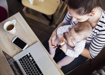 A verdade não dita sobre a pressão da maternidade