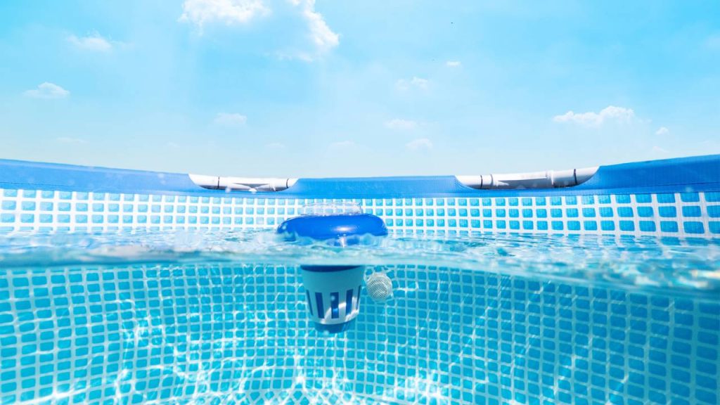 piscina de plástico