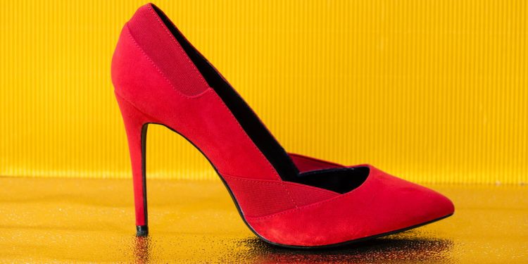 Dicas essenciais para proteger e limpar seus sapatos de camurça