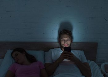 Pequenos hábitos noturnos que melhoram muito a qualidade do sono