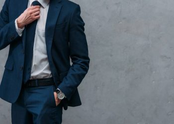 3 dicas de como lavar ternos em casa com segurança total