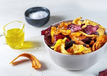 Faça seus próprios snacks com ingredientes colhidos do jardim e evite industrializados