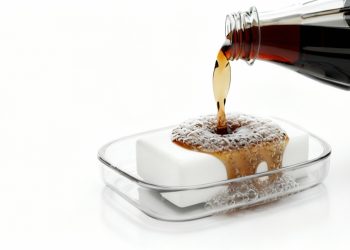 Misture Coca-Cola com sabão e veja o resultado surpreendente na limpeza