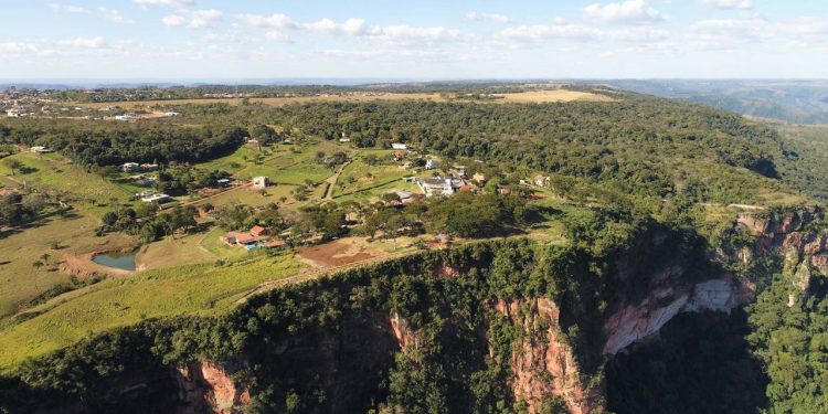Esse destino turístico no interior do Brasil está encantando brasileiros com suas paisagens únicas